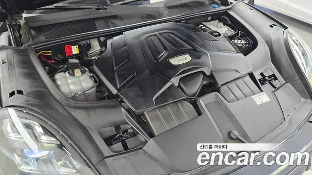 Porsche Cayenne 2022 thumb 6