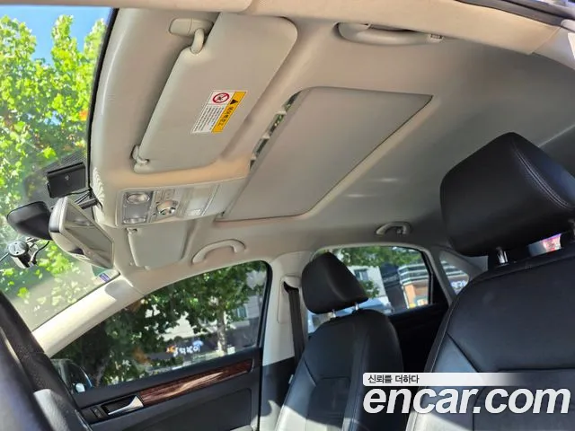Volkswagen Passat (North America and China) 2013 thumb 12