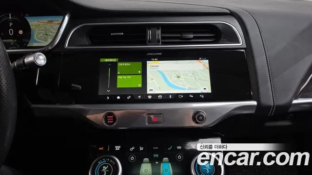 Jaguar I-PACE 2019 thumb 12