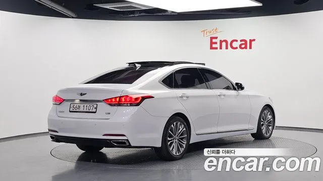 Hyundai Genesis 2014 thumb 2