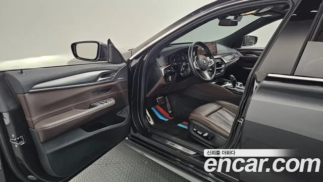 BMW Gran Turismo 2022 thumb 10