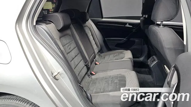 Volkswagen Golf Sportsvan 2014 thumb 12