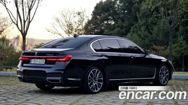 BMW 7-Series 2021 thumb 3