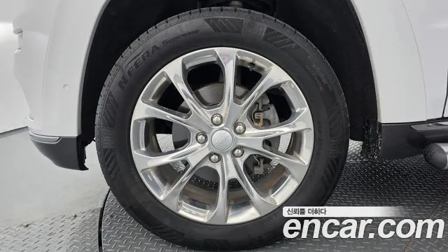 Jeep Cherokee 2019 thumb 5