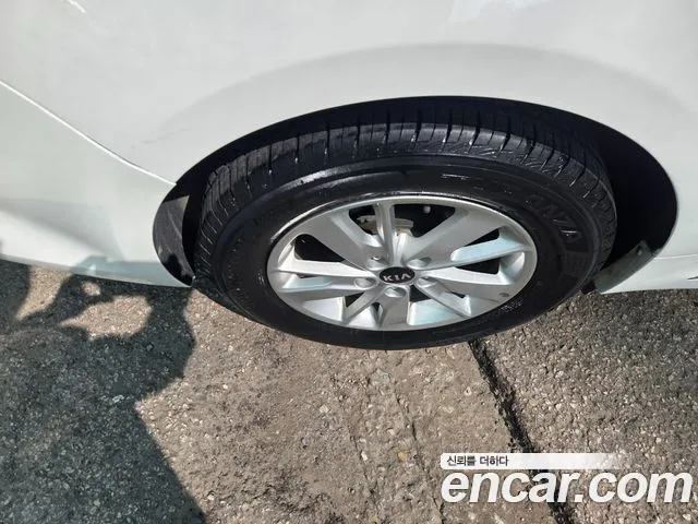 Kia K5 2017 thumb 5
