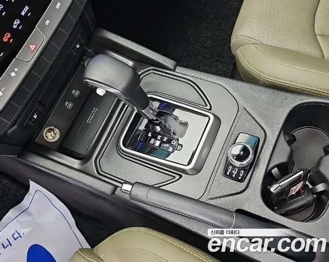 KG_Mobility_Ssangyong Rexton 2023 thumb 8