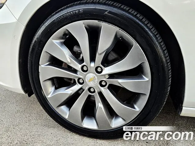ChevroletGMDaewoo Malibu 2016 thumb 5