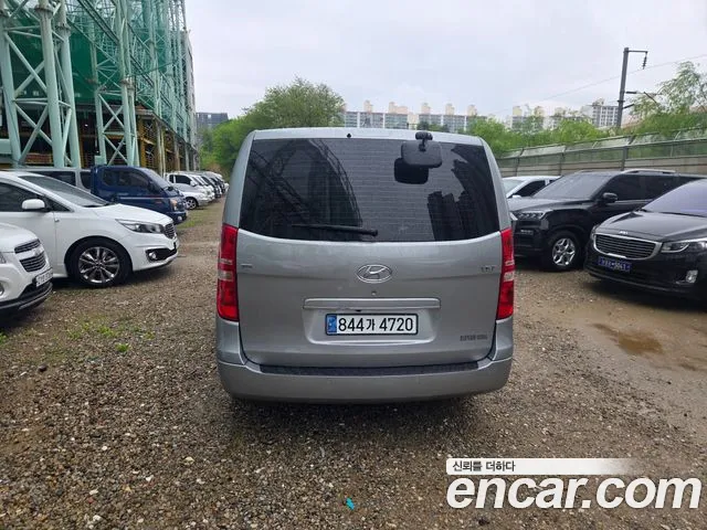 Hyundai Starex 2014 thumb 4