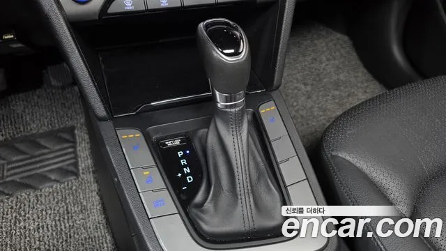 Hyundai Avante 2016 thumb 9