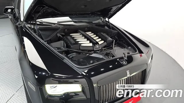 Rolls-Royce Ghost 2017 thumb 6