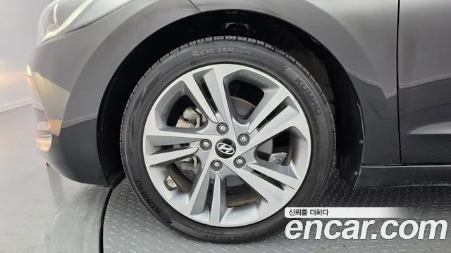Hyundai Avante 2015 thumb 5
