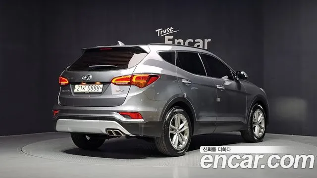 Hyundai Santa Fe 2016 thumb 2