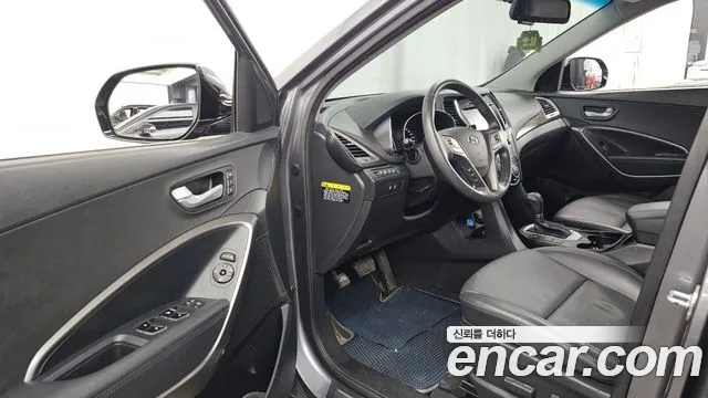 Hyundai Santa Fe 2016 thumb 10