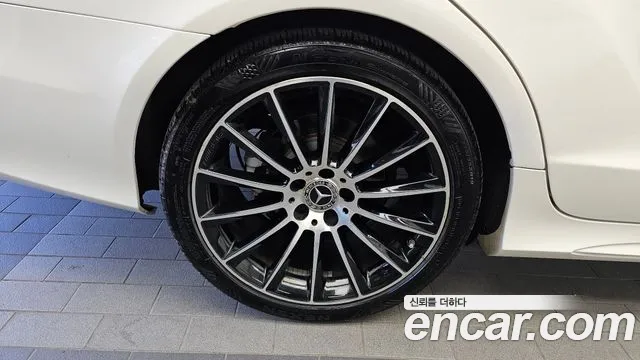 Mercedes-Benz CLS-Class 2017 thumb 4