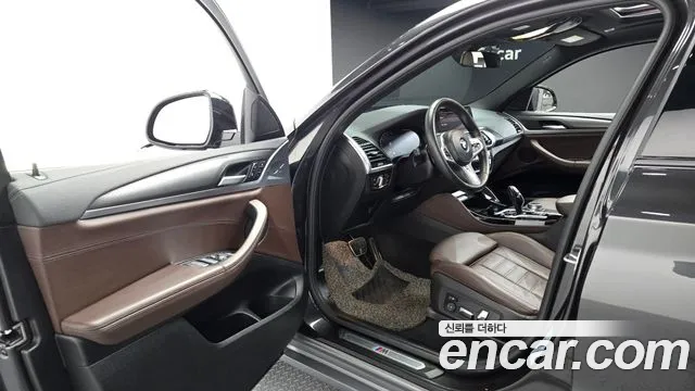 BMW X4 2020 thumb 10