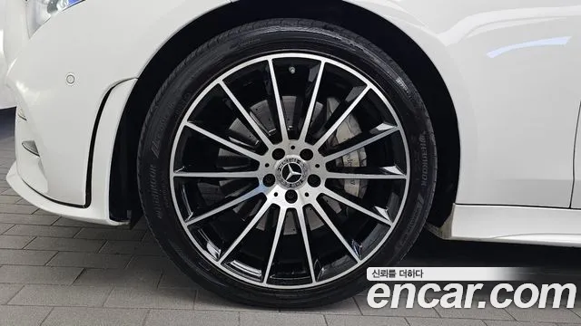 Mercedes-Benz CLS-Class 2021 thumb 4
