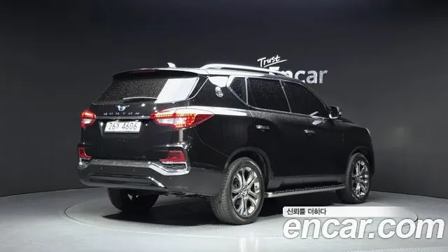 KG_Mobility_Ssangyong Rexton 2018 thumb 2