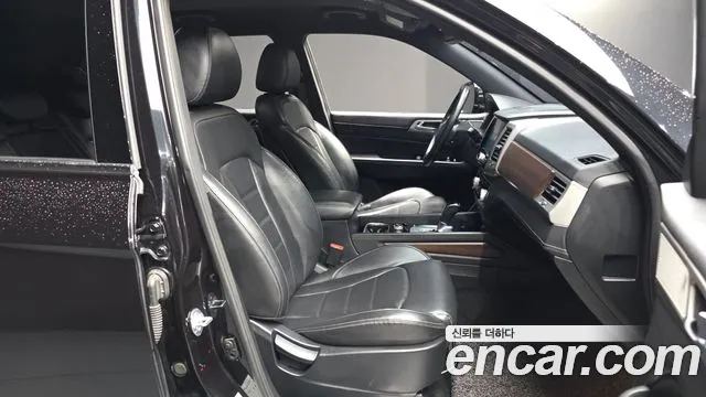 KG_Mobility_Ssangyong Rexton 2018 thumb 11
