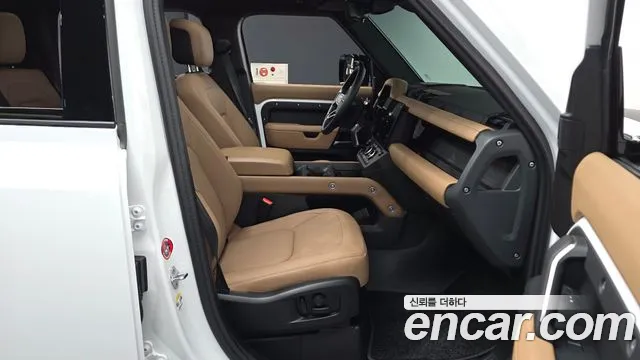 Land Rover Defender 2026 thumb 11
