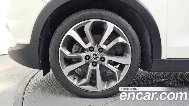 KG_Mobility_Ssangyong TIBOLI 2016 thumb 5