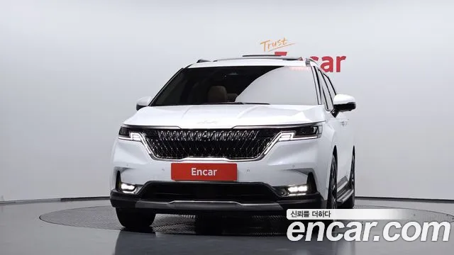 Kia Carnival 2023 thumb 2