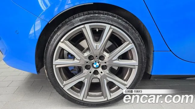 BMW 1-Series 2021 thumb 4