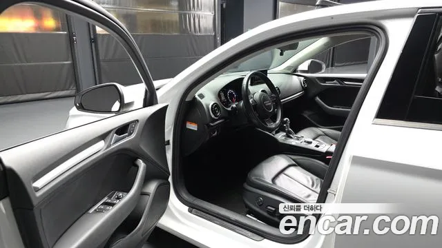 Audi A3 2015 thumb 10