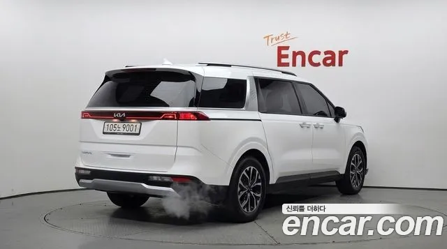 Kia Carnival 2022 thumb 2