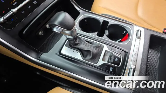 Kia Carnival 2022 thumb 9
