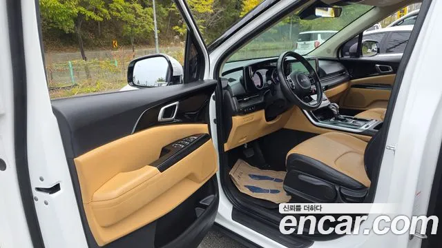 Kia Carnival 2022 thumb 10