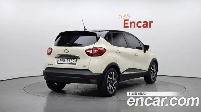 Renault-KoreaSamsung Captur 2015 thumb 2