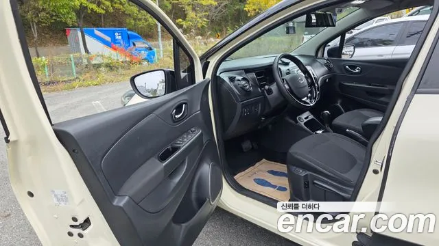 Renault-KoreaSamsung Captur 2015 thumb 10