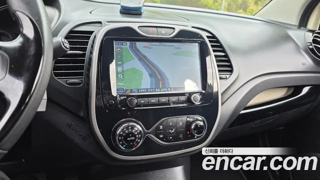 Renault-KoreaSamsung Captur 2015 thumb 12