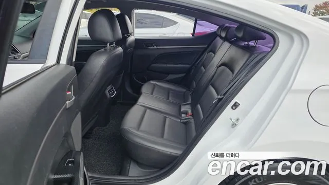 Hyundai Avante 2016 thumb 11