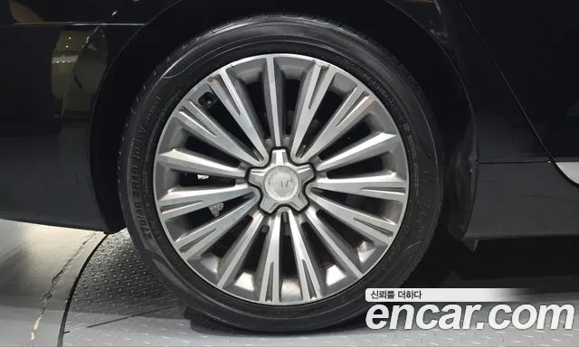 Kia K9 2015 thumb 5