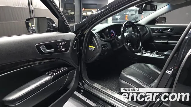 Kia K9 2015 thumb 10