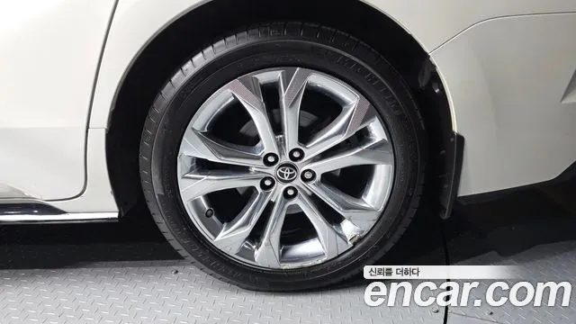 Toyota Sienna 2021 thumb 4