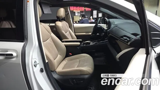 Toyota Sienna 2021 thumb 10