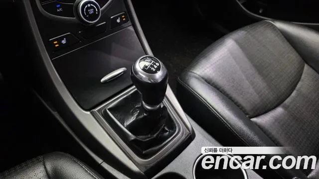 Hyundai Avante 2014 thumb 9