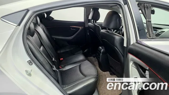Hyundai Avante 2014 thumb 10