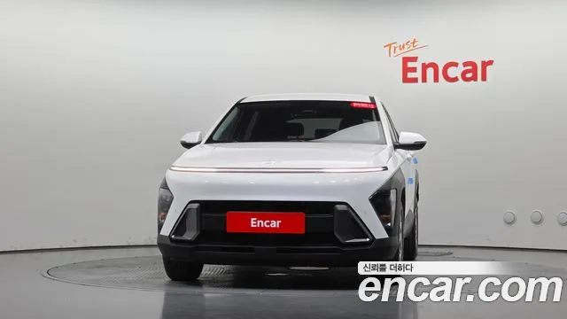 Hyundai Kona 2023 thumb 2