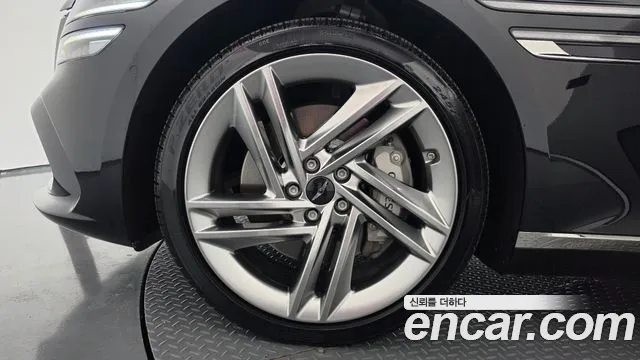 Genesis G80 2024 thumb 5