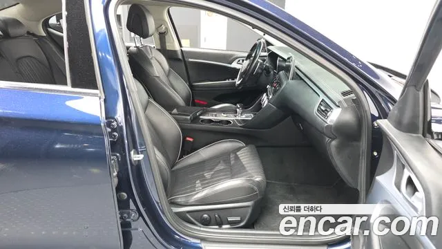 Genesis G70 2018 thumb 11