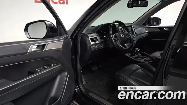 KG_Mobility_Ssangyong Rexton 2019 thumb 9