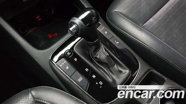 Kia K3 2016 thumb 9