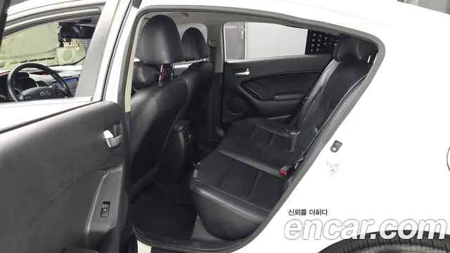 Kia K3 2016 thumb 11