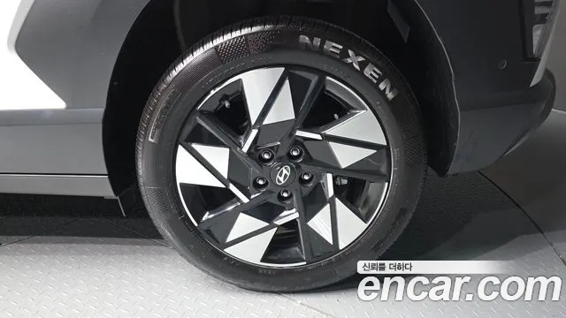 Hyundai Kona 2024 thumb 4
