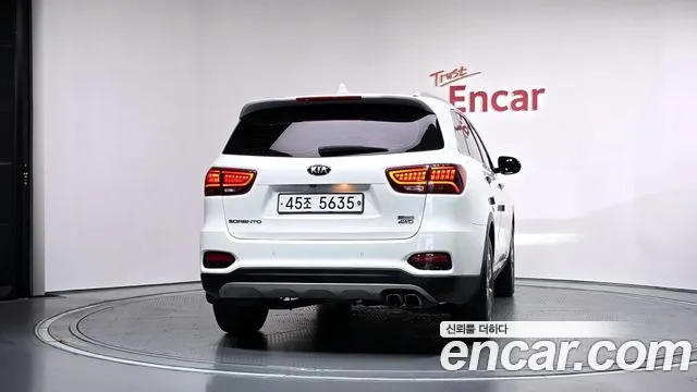 Kia Sorento 2018 thumb 4