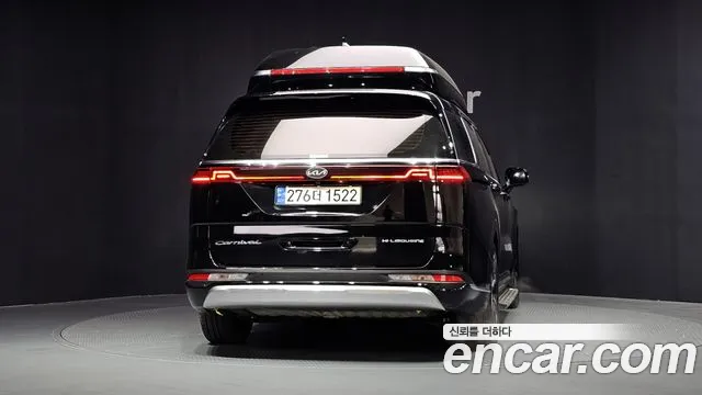 Kia Carnival 2021 thumb 4