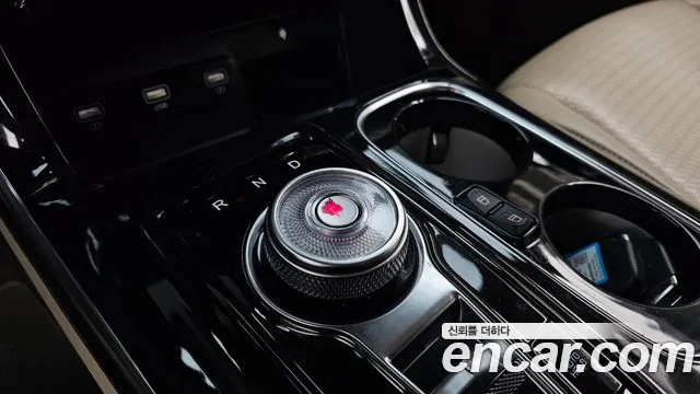 Kia Carnival 2021 thumb 9